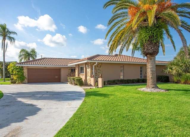 Property at 3734 Topsail Trl, New Port Richey, FL 34652, 3 beds, 2 baths