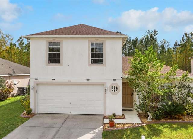 Property at 1526 Country Chase St, Lakeland, FL 33810, 4 beds, 3 baths