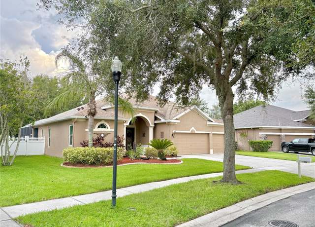 Property at 1405 Brilliant Cut Way, Valrico, FL 33594, 5 beds, 4 baths