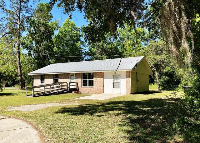 Property at 580 SE 5th Ave, Lake Butler, FL 32054, 3 beds, 2 baths