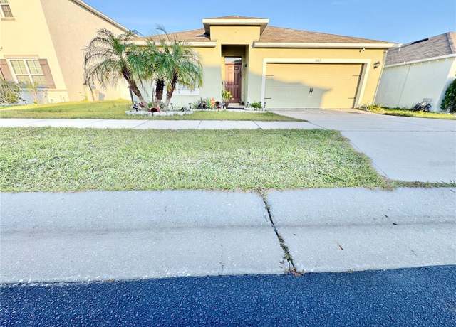 Property at 3082 Royal Tern Dr, Winter Haven, FL 33881, 4 beds, 2 baths