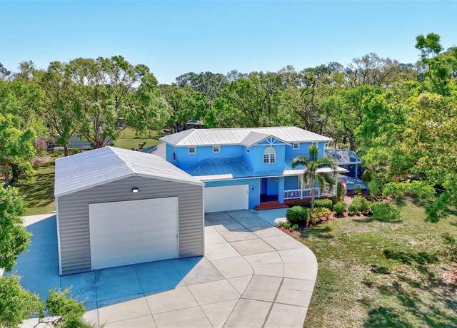 Property at 1407 60th St E, Bradenton, FL 34208, 5 beds, 3 baths