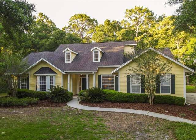 Property at 5802 SW 89th Ter, Gainesville, FL 32608, 3 beds, 2.5 baths
