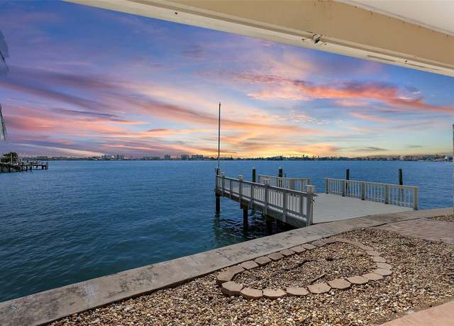 Property at 672 Boca Ciega Point Blvd N, St Petersburg, FL 33708, 3 beds, 2.5 baths