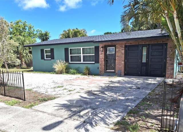 Property at 506 8th Ave SW, Largo, FL 33770, 2 beds, 2 baths