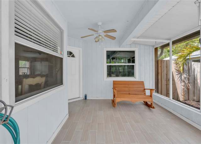 Property at 2218 Woodmere Rd, Venice, FL 34293, 2 beds, 2 baths