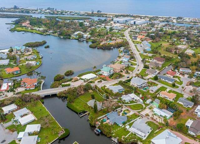 Property at 612 Albee Rd W, Nokomis, FL 34275, 2 beds, 2 baths