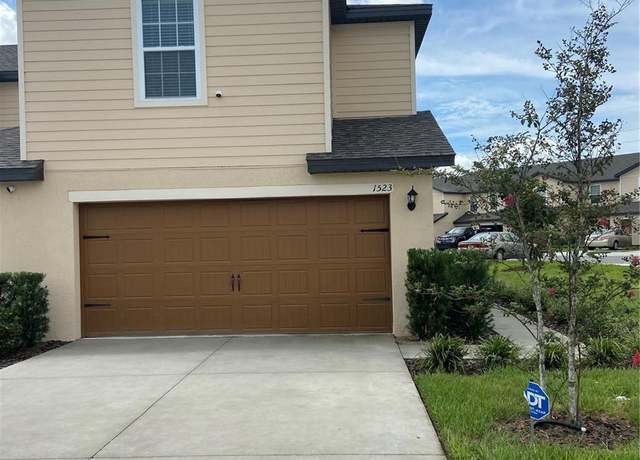 Property at 1523 Wynford Cir, Tavares, FL 32778, 3 beds, 2.5 baths