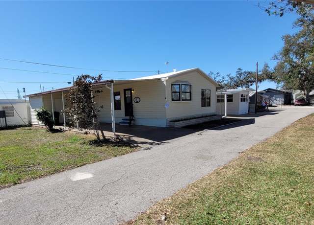 Property at 4 Tennessee St, Palmetto, FL 34221, 2 beds, 2 baths