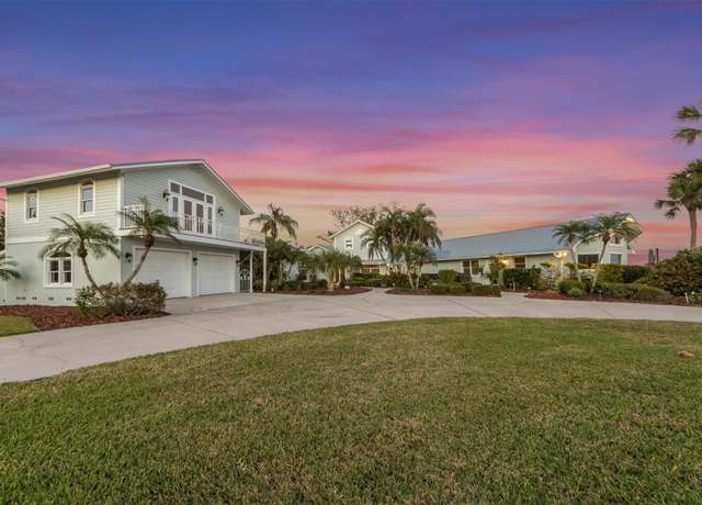 Property at 336 S Orchid Dr, Ellenton, FL 34222, 5 beds, 3.5 baths