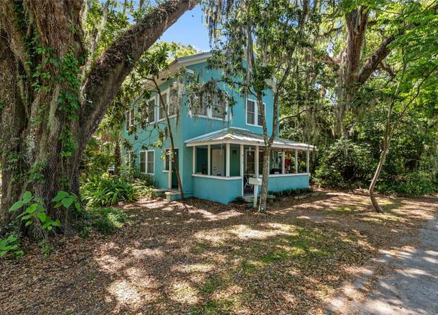 Property at 913 NW 3rd Ave, Gainesville, FL 32601, 4 beds, 2 baths
