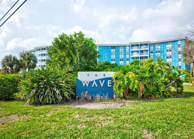Property at 3315 58th Ave S #306, St Petersburg, FL 33712, 2 beds, 1.5 baths