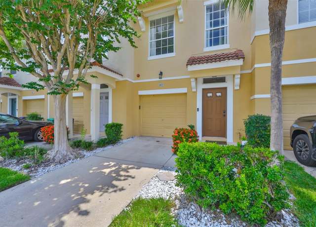 Property at 5623 Gaspar Oaks Dr, Tampa, FL 33611, 3 beds, 3 baths