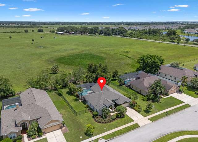 Property at 1525 Gants Cir, Kissimmee, FL 34744, 4 beds, 3 baths