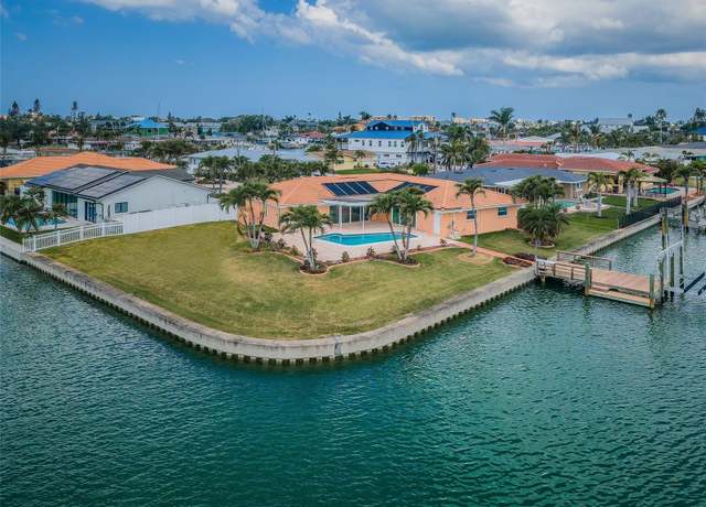 Property at 11625 5th St E, Treasure Island, FL 33706, 4 beds, 4 baths