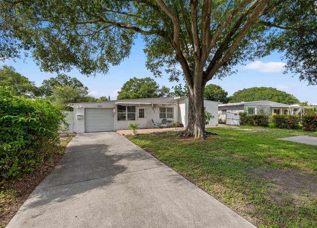 Property at 1035 58th Ave N, St Petersburg, FL 33703, 4 beds, 5 baths