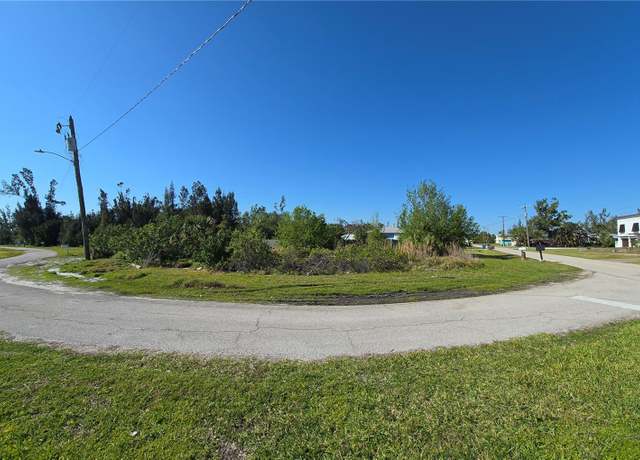 Property at 201 Darst Ave, Punta Gorda, FL 33950