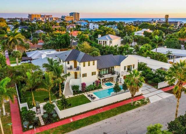 Property at 340 Jackson Dr, Sarasota, FL 34236, 6 beds, 5.5 baths