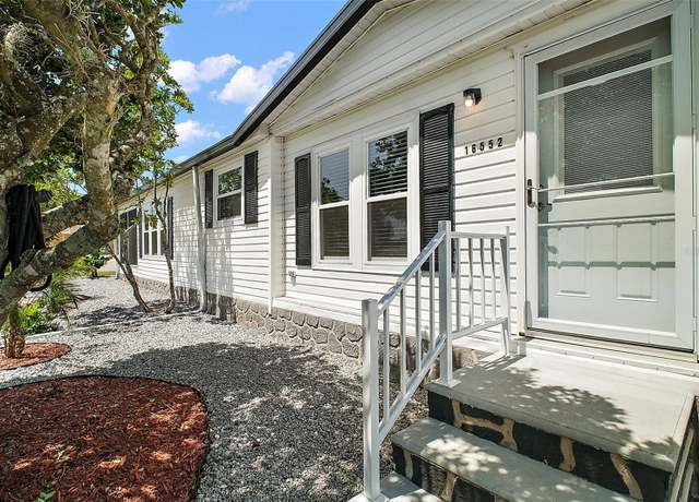 Property at 16552 SE 96th Ave, Summerfield, FL 34491, 3 beds, 2 baths