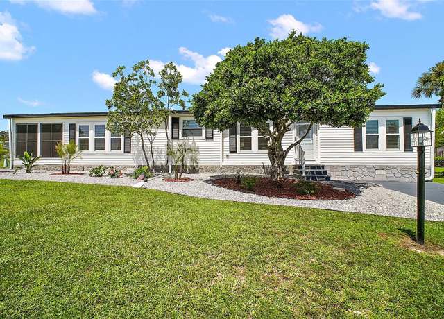 Property at 16552 SE 96th Ave, Summerfield, FL 34491, 3 beds, 2 baths