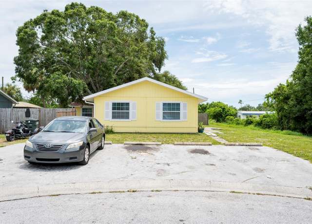 Property at 2820 Oaklawn Ave, Largo, FL 33771, 6 beds, 2 baths