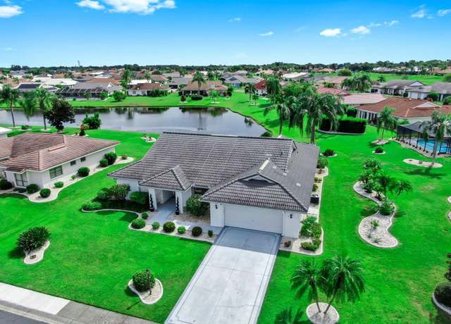 Property at 724 Elkhorn Rd, Sun City Center, FL 33573, 3 beds, 2 baths
