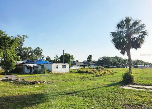 Property at 2815 Us-41 N, Palmetto, FL 34221, 3 beds, 2 baths