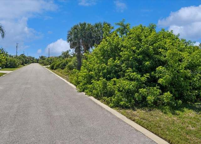 Property at 16 Mahoe Dr N, Palm Coast, FL 32137