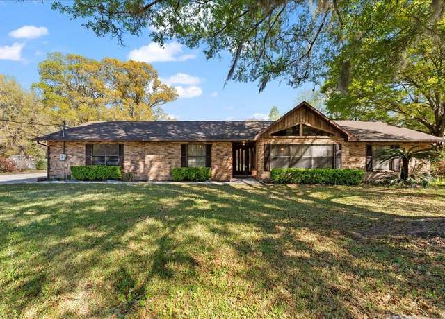 Property at 358 E Mimosa St, Starke, FL 32091, 3 beds, 2 baths