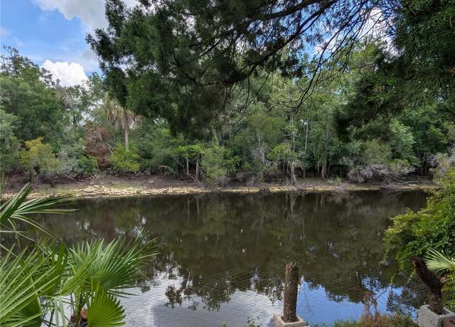 Property at 3609 E Westcove Ct, Dunnellon, FL 34434, 2 beds, 1 bath