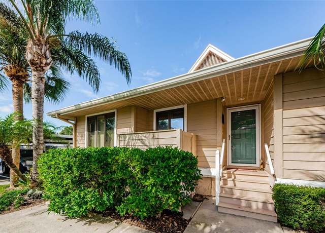 Property at 1008 Caravel Ct, Tarpon Springs, FL 34689, 3 beds, 2 baths