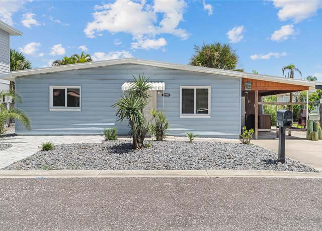 Property at 18053 2nd St E, Redington Shores, FL 33708, 2 beds, 1 bath