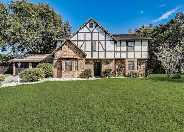 Property at 2540 Albany Dr, Kissimmee, FL 34758, 6 beds, 4 baths