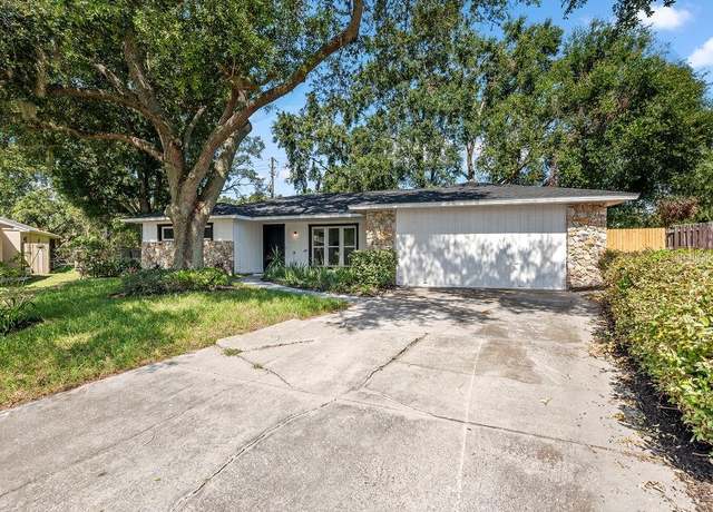 Property at 3029 Pinetree, Winter Haven, FL 33884, 3 beds, 3 baths