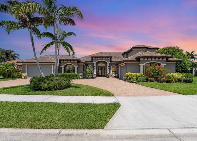 Property at 3321 Thurloe Dr, Rockledge, FL 32955, 5 beds, 4.5 baths