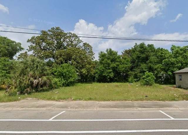 Property at 2302 N Davis Hwy, Pensacola, FL 32503