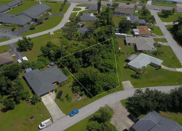Property at 2200 Clermont St, Port Charlotte, FL 33952