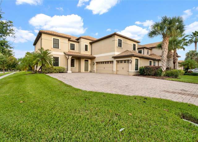 Property at 1301 Gleneagles Ln, Davenport, FL 33896, 5 beds, 3 baths