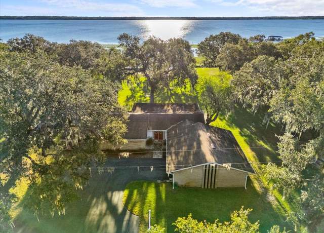 Property at 5100 Helen Ct, St Cloud, FL 34772, 4 beds, 3.5 baths