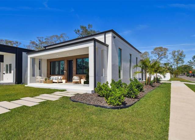 Property at 4501 24th Ave S, St Petersburg, FL 33711, 3 beds, 2.5 baths