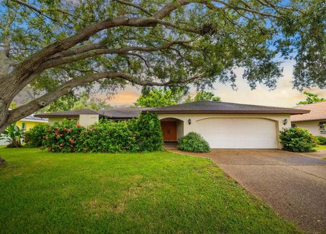 Property at 3640 Aster Dr, Sarasota, FL 34233, 3 beds, 2 baths