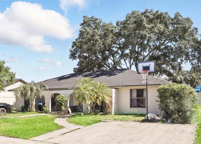 Property at 5540 Charleston St, Orlando, FL 32807, 4 beds, 4 baths