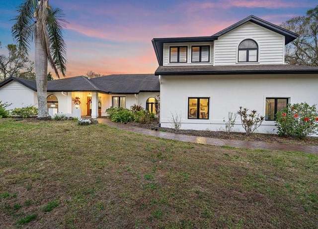Property at 4588 Baycedar Ln, Sarasota, FL 34241, 6 beds, 4.5 baths