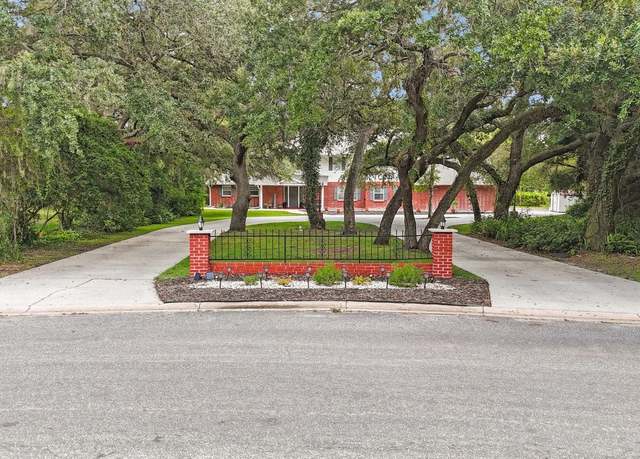Property at 8417 Cranes Roost Dr, New Port Richey, FL 34654, 4 beds, 3.5 baths