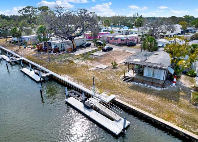 Property at 800 Chesapeake Dr #13, Tarpon Springs, FL 34689