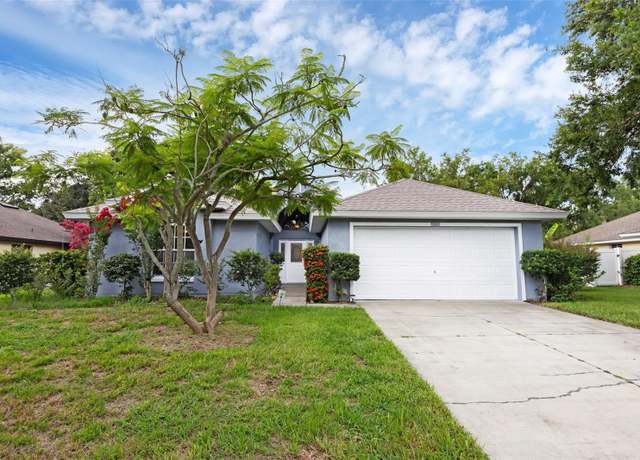 Property at 4970 Abaco Dr, Tavares, FL 32778, 4 beds, 3 baths