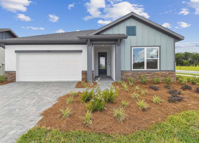Property at 5950 Bristle Oak St, Mount Dora, FL 32757, 4 beds, 3 baths