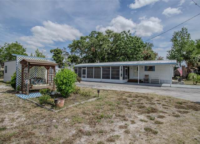 Property at 1306 Westland Dr, Tavares, FL 32778, 2 beds, 2 baths
