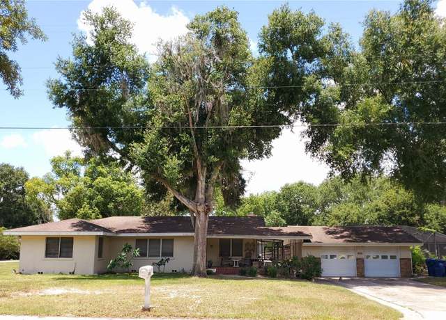 Property at 1050 S Main Ave, Groveland, FL 34736, 3 beds, 2 baths