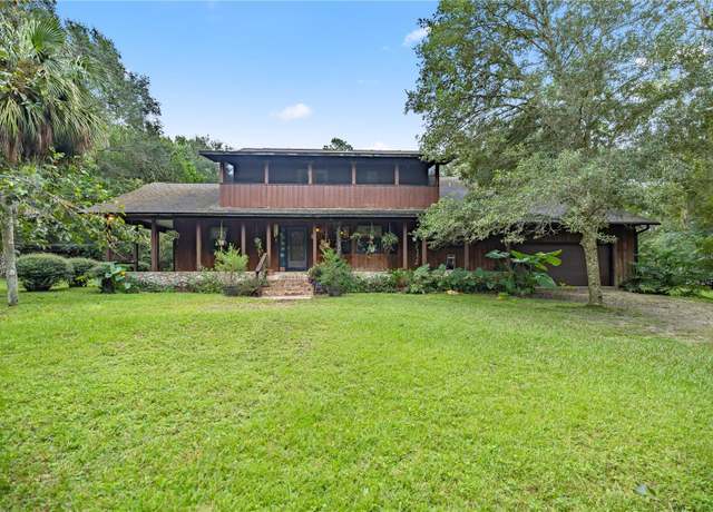 Property at 22731 NW 91st Court Rd, Micanopy, FL 32667, 4 beds, 4 baths